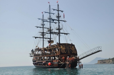 KEMER PIRATE BOAT TOUR